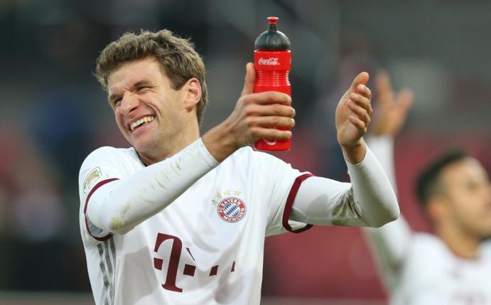 Während die Bayern siegten, schwächelte die Konkurrenz