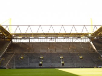 Fan-Vorschlag: DFB sollte Südtribüne für Kinder öffnen Fan-Vorschlag: DFB sollte Südtribüne für Kinder öffnen