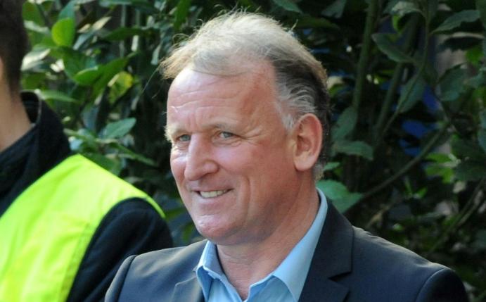 Brehme soll serbischen Klub im Ausland repräsentieren