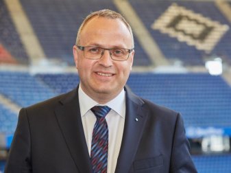 Frank Wettstein ist zum Stellvertreter des Vorsitzenden Heribert Bruchhagen ernannt worden. Foto: Georg Wendt/Archiv Frank Wettstein ist zum Stellvertreter des Vorsitzenden Heribert Bruchhagen ernannt worden. Foto: Georg Wendt/Archiv