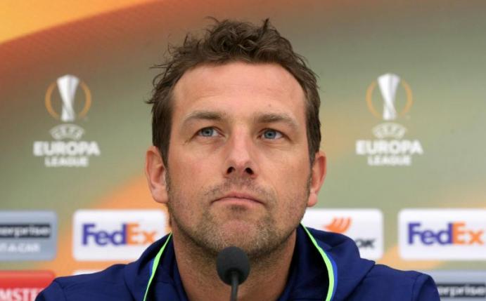 Markus Weinzierl kündigte vor der Partie gegen PAOK Saloniki Veränderungen in der Startelf an. Foto: Ina Fassbender