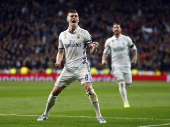 Real Madrids Toni Kroos jubelt über seinen Treffer gegen den SSC Neapel. Foto: Francisco Seco