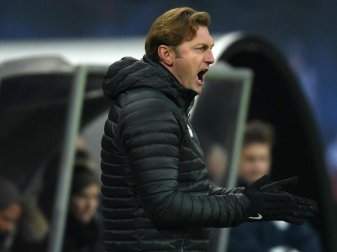 RB-Trainer Ralph Hasenhüttl gibt sich selbstbewusst. Foto: Hendrik Schmidt RB-Trainer Ralph Hasenhüttl gibt sich selbstbewusst. Foto: Hendrik Schmidt