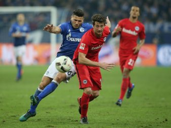 David Abraham (m.) kehrt bei der Eintracht zurück David Abraham (m.) kehrt bei der Eintracht zurück