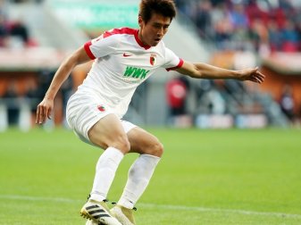 Ja-Cheol Koo bleibt dem FC Augsburg wohl erhalten Ja-Cheol Koo bleibt dem FC Augsburg wohl erhalten