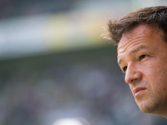 Sportdirektor Fredi Bobic fordert kämpferische Einstellung der Eintracht in Berlin. Foto: Rolf Vennenbernd Sportdirektor Fredi Bobic fordert kämpferische Einstellung der Eintracht in Berlin. Foto: Rolf Vennenbernd