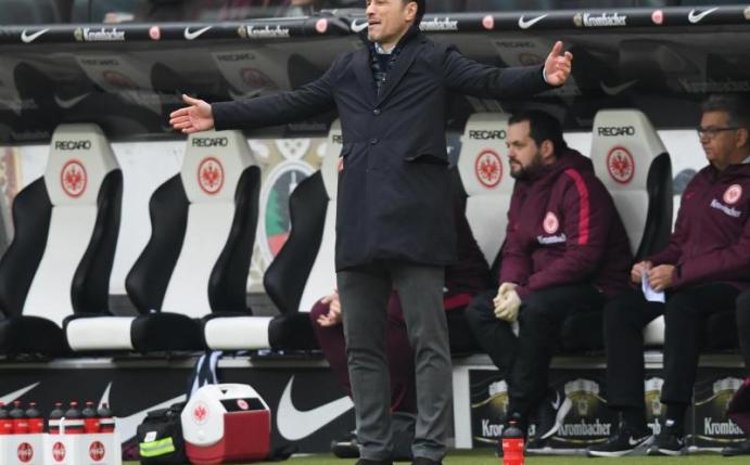 Die Frankfurter von Coach Niko Kovac verloren die letzten beiden Bundesligaspiele. Foto: Arne Dedert