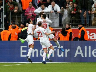 Mainz jubelt nach der frühen Führung Mainz jubelt nach der frühen Führung