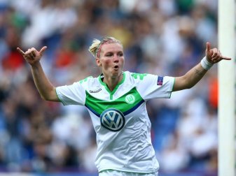 Olympiasiegerin Popp trifft doppelt bei Wölfinnen-Sieg Olympiasiegerin Popp trifft doppelt bei Wölfinnen-Sieg