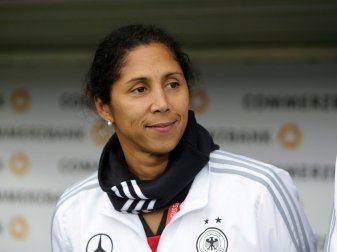 Ihre DFB-Damen laufen live im Free-TV auf Sport 1 Ihre DFB-Damen laufen live im Free-TV auf Sport 1