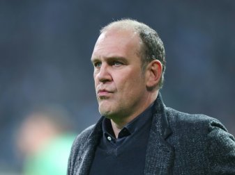 Jörg Schmadtke zeigt sich entnervt vom Werben um Modeste Jörg Schmadtke zeigt sich entnervt vom Werben um Modeste