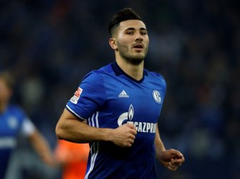 Sein Einsatz im DFB-Pokal ist fraglich: Sead Kolasinac Sein Einsatz im DFB-Pokal ist fraglich: Sead Kolasinac