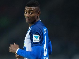 Salomon Kalou kann wieder für die Hertha auflaufen. Foto: Annegret Hilse Salomon Kalou kann wieder für die Hertha auflaufen. Foto: Annegret Hilse