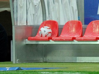 Christian Benbennek muss die Trainerbank in Ried räumen