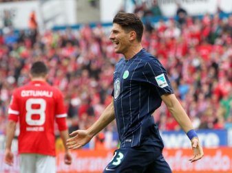 Stürmer Mario Gomez erzielte zunächst die Wolfsburger Führung in Mainz. Foto: Thomas Frey Stürmer Mario Gomez erzielte zunächst die Wolfsburger Führung in Mainz. Foto: Thomas Frey