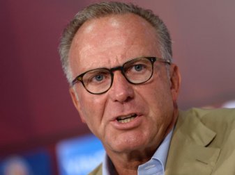 Karl-Heinz Rummenigge möchte trotz des Hinspiel-Polsters die Aufgabe in London seriös angehen. Foto: Andreas Gebert Karl-Heinz Rummenigge möchte trotz des Hinspiel-Polsters die Aufgabe in London seriös angehen. Foto: Andreas Gebert