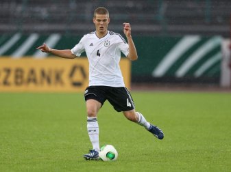 Zwei Spiele gesperrt: U-19 Nationalspieler Anthony Syhre Zwei Spiele gesperrt: U-19 Nationalspieler Anthony Syhre
