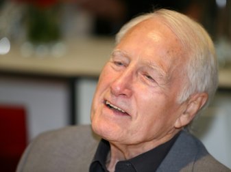 Tilkowski glaubt an ein Weiterkommen der Dortmunder Tilkowski glaubt an ein Weiterkommen der Dortmunder