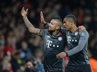 Der FC Bayern um Arturo Vidal (l) und Douglas Costa hat in diesem Jahr noch viel vor. Foto: Andreas Gebert Der FC Bayern um Arturo Vidal (l) und Douglas Costa hat in diesem Jahr noch viel vor. Foto: Andreas Gebert