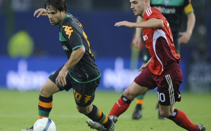 Packendes UEFA-Cup-Halbfinale: HSV gegen Werder 2009