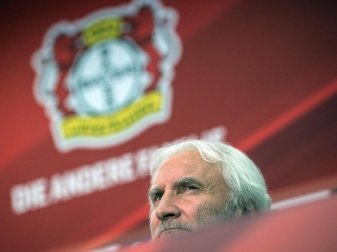 Rudi Völler kündigt Aufholjagd an. Foto: Federico Gambarini