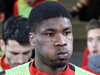 Kevin Danso hat beim FC Augsburg einen Vertrag bis 2021 bekommen. Foto: Stefan Puchner Kevin Danso hat beim FC Augsburg einen Vertrag bis 2021 bekommen. Foto: Stefan Puchner