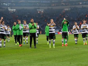 Die Mönchengladbach haben durch das Auswärtstor die leicht bessere Ausgangslage vor dem Rückspiel. Foto: Guido Kirchner Die Mönchengladbach haben durch das Auswärtstor die leicht bessere Ausgangslage vor dem Rückspiel. Foto: Guido Kirchner