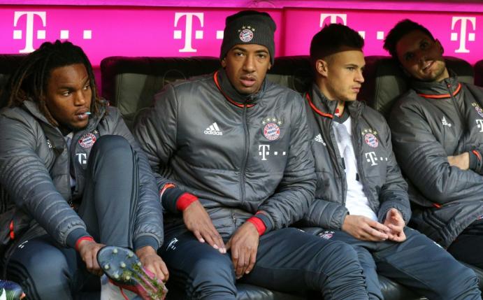 Boateng (m.) sitzt erstmals wieder auf der Bank