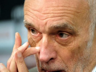 Martin Kind ist sich mit Hans-Joachim Watzke nicht grün. Foto: Peter Steffen Martin Kind ist sich mit Hans-Joachim Watzke nicht grün. Foto: Peter Steffen