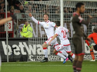 Sebastian Polter (M.) erzielt das 1:0 für Union Berlin Sebastian Polter (M.) erzielt das 1:0 für Union Berlin