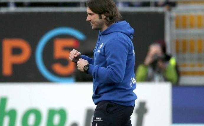 Torsten Frings hat seiner Mannschaft wieder eine eigene Handschrift verpasst. Foto: Hasan Bratic