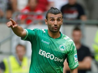 Serdar Dursun erzielte kurz vor Schluss den Ausgleich Serdar Dursun erzielte kurz vor Schluss den Ausgleich