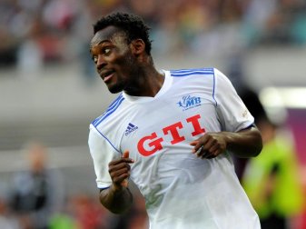 Michael Essien schließt sich dem indonesischen Club Persib Bandung an. Foto: Thomas Eisenhuth Michael Essien schließt sich dem indonesischen Club Persib Bandung an. Foto: Thomas Eisenhuth