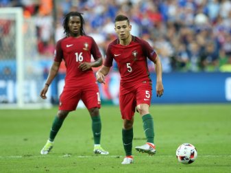 Für Ungarn-Spiel nominiert: Sanches und Guerreiro (v.l.) Für Ungarn-Spiel nominiert: Sanches und Guerreiro (v.l.)