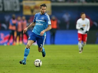 Hamburgs Dennis Diekmeier glaubt nicht, dass 40 Punkte für den Klassenerhalt reichen. Foto: Jan Woitas Hamburgs Dennis Diekmeier glaubt nicht, dass 40 Punkte für den Klassenerhalt reichen. Foto: Jan Woitas