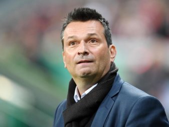 Schalke-Manager Christian Heidel trifft auf seinen Ex-Klub Mainz 05. Foto: Tobias Hase Schalke-Manager Christian Heidel trifft auf seinen Ex-Klub Mainz 05. Foto: Tobias Hase