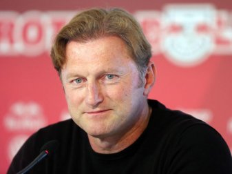 Ralph Hasenhüttl glaubt an eine starke Leistung seines Teams gegen Werder Bremen. Foto: Jan Woitas