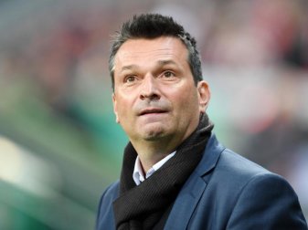 Für Schalke-Sportvorstand Christian Heidel ist die Partie in Mainz kein gewöhnliches Spiel. Foto: Tobias Hase