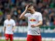 Frustriert geht Leipzigs Marcel Sabitzer beim Spiel gegen Werder Bremen in die Halbzeitpause. Foto: Carmen Jaspersen