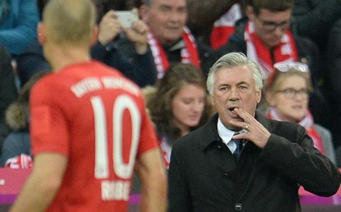 Bayern-Trainer Carlo Ancelotti blickte gnädig über das kindische Trotzverhalten von Arjen Robben hinweg. Foto, Archiv: Andreas Gebert Foto: Andreas Gebert