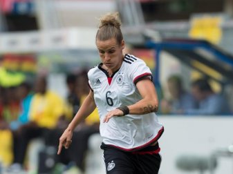 Simone Laudehr hat die Hoffnung auf eine Teilnahme an der EM noch nicht aufgegeben. Foto: Guido Kirchner