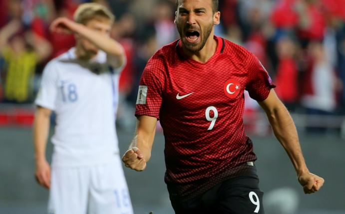 Cenk Tosun trifft gegen Finnland doppelt