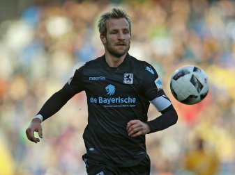 Stefan Aigner köpft 1860 zum Sieg in Düsseldorf Stefan Aigner köpft 1860 zum Sieg in Düsseldorf