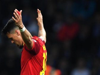 Der linke Zeigefinger von Sandro Wagner musste nach einem Zusammenprall eingerenkt werden. Foto: Soeren Stache Der linke Zeigefinger von Sandro Wagner musste nach einem Zusammenprall eingerenkt werden. Foto: Soeren Stache