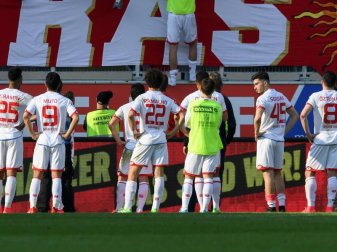Die dritte Niederlage in Serie kassierten die Mainzer in Ingolstadt. Foto: Armin Weigel Die dritte Niederlage in Serie kassierten die Mainzer in Ingolstadt. Foto: Armin Weigel
