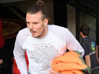 Die Fersenverletzung von Alexander Meier ist noch nicht ausgeheilt. Foto: Arne Dedert Die Fersenverletzung von Alexander Meier ist noch nicht ausgeheilt. Foto: Arne Dedert