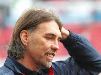 Trainer Martin Schmidt gefällt die Rolle von Mainz als Außenseiter im Spiel gegen RB Leipzig. Foto: Thomas Frey Trainer Martin Schmidt gefällt die Rolle von Mainz als Außenseiter im Spiel gegen RB Leipzig. Foto: Thomas Frey