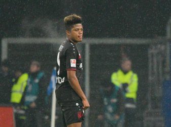 Leon Bailey hat sich den Unmut der Offiziellen von Bayer Leverkusen zugezogen. Foto: Axel Heimken Leon Bailey hat sich den Unmut der Offiziellen von Bayer Leverkusen zugezogen. Foto: Axel Heimken