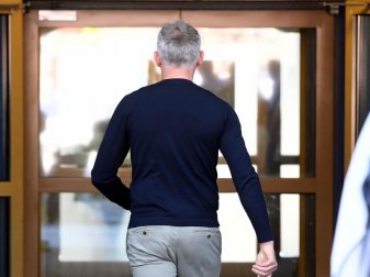 Die Zusammenarbeit zwischen dem Karlsruher SC und Trainer Mirko Slomka ist beendet. Foto: Uli Deck Die Zusammenarbeit zwischen dem Karlsruher SC und Trainer Mirko Slomka ist beendet. Foto: Uli Deck