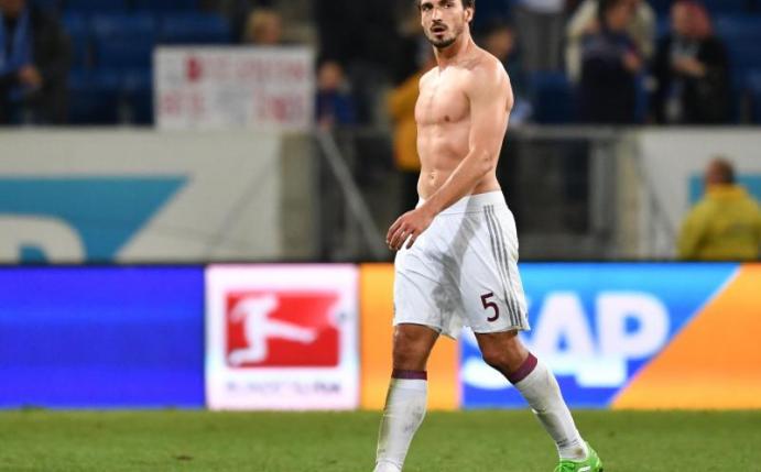 Mats Hummels betrachtet die Niederlage in Hoffenheim als «Dämper zur rechten Zeit». Foto: Uwe Anspach